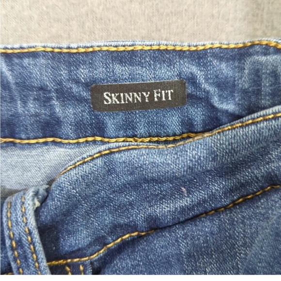 Judy Blue Jeans Women's 30 Blue Skinny Fit Denim Tulip Hems - Picture 10 of 11